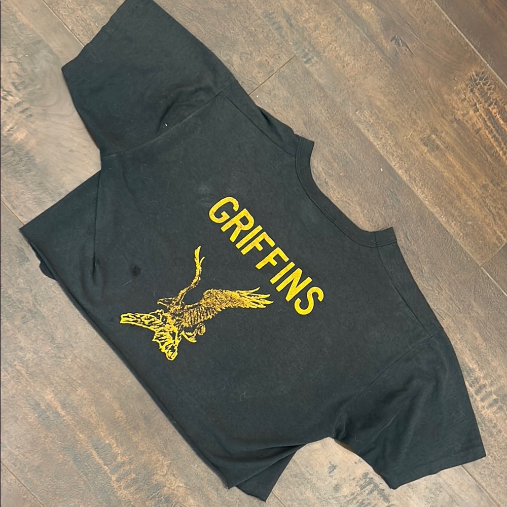 Vintage cropped marine corps shirt